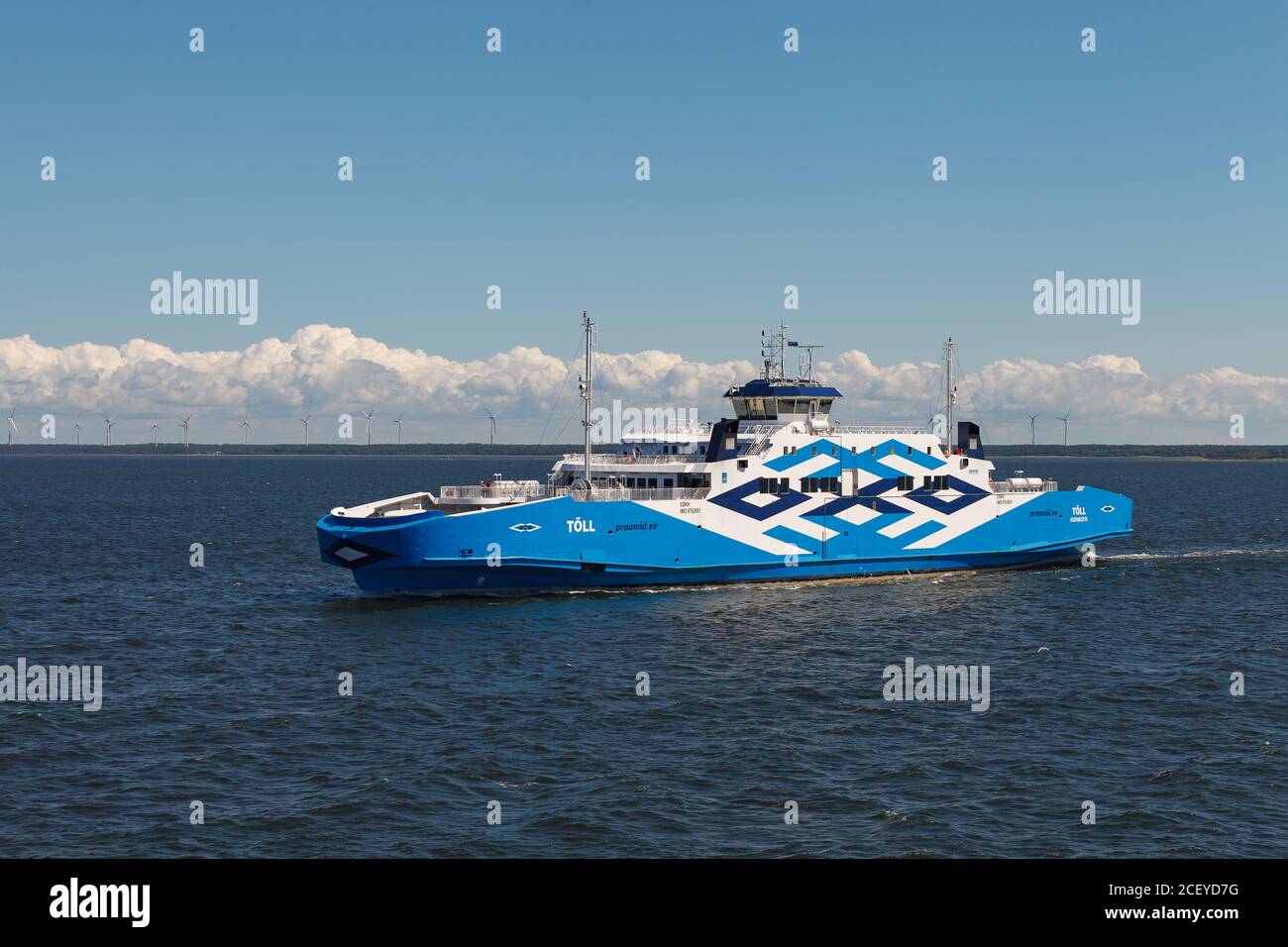 SAAREMAA, ESTONIA - 29 GIUGNO 2019: Traghetto da Virtsu all'isola di Saaremaa Foto Stock