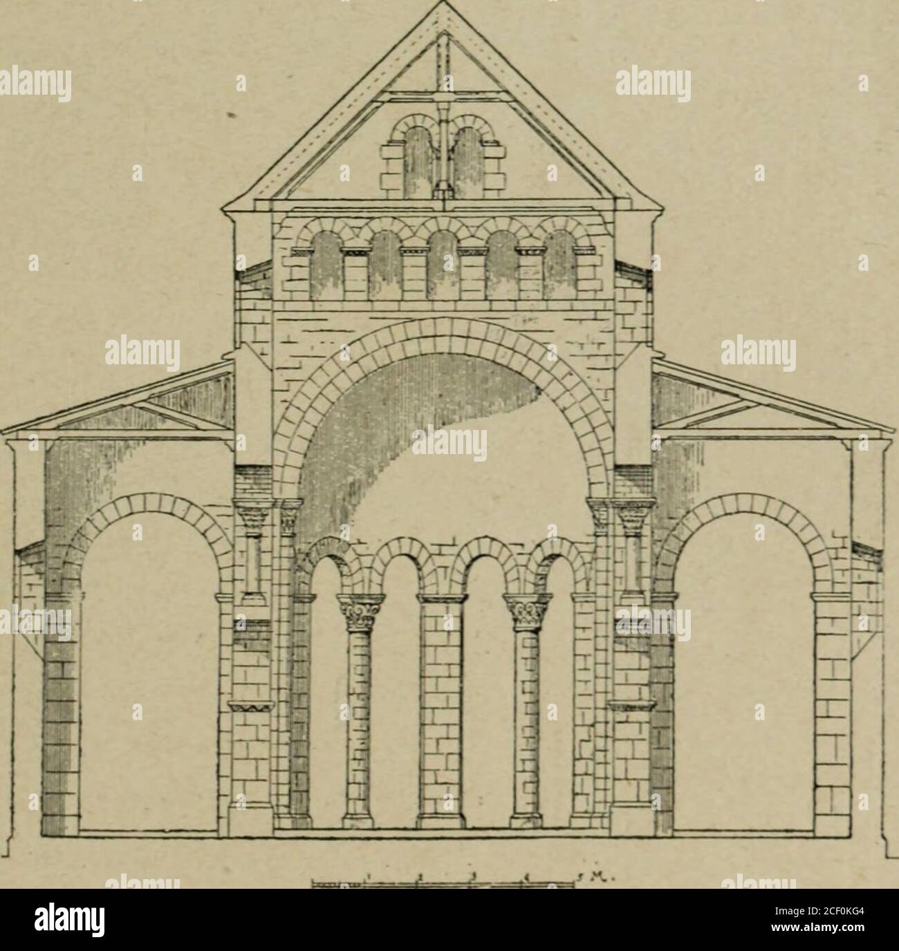 . L'architettura romane. 5 j^. FIG. I02. EGLISE DE V i G N o R Yj HAUTE-MARNE (Francia).(Plan.) de Montiérender et léglise de Vignory.I. Jules Çlmcharat., Mélanges darchéologie, ecc. HISTOIRE ET CARATERES. 77 la nef de cette dernière église, réminiscence desbasiliques latines, est formée de deux rangées darcadesen plein cintre, au-dessus desquelles sélèvent dautresarcades subdivisées, qui ne sont Plus quun simulacretraditionnel. A Vignory, ces arcatures supérieures né. FIG. KGLISE DE VIGNORY, ALTA MARNA (FRANCIA). (Coupe traversale de la nef.) Clairent pas une galerie haute, selon le Foto Stock