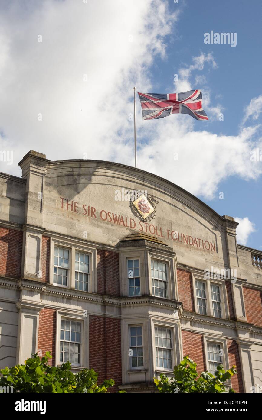 Sir Oswald Stoll Mansions, 446 Fulham Rd, Fulham, Londra, SW6, Regno Unito Foto Stock