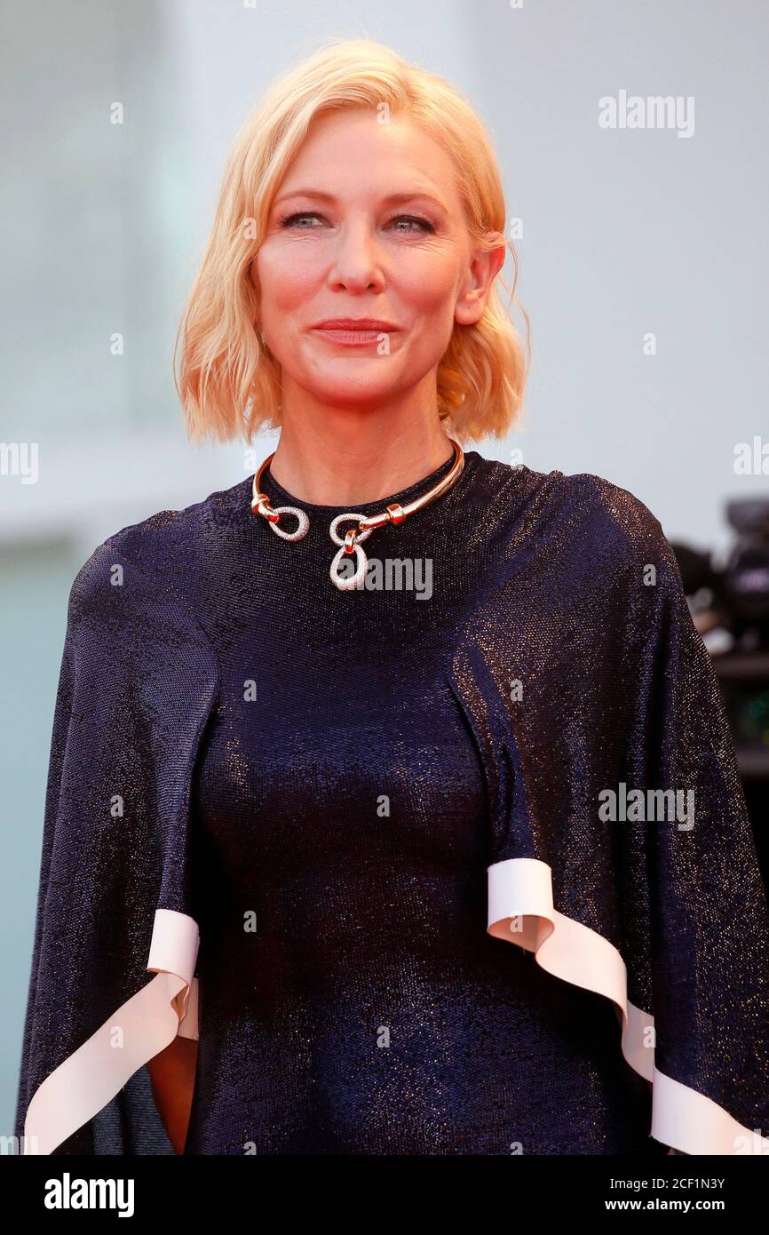 Venezia, Italia. 02 settembre 2020. Cate Blanchett partecipa alla prima e alla cerimonia di apertura del 'Lacci/The Ties' alla 77esima edizione del Festival Internazionale del Cinema di Venezia il 2 settembre 2020 a Venezia, Italia Credit: Geisler-Fotopress GmbH/Alamy Live News Foto Stock