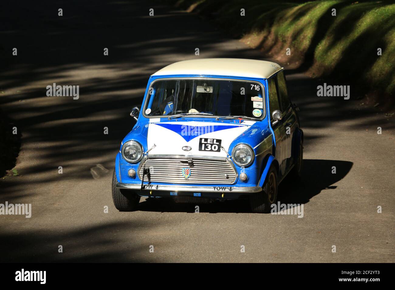 Un Mini Cooper S a Shelsley Walsh velocità hillclimb, Worcestershire, Inghilterra, Regno Unito. Foto Stock
