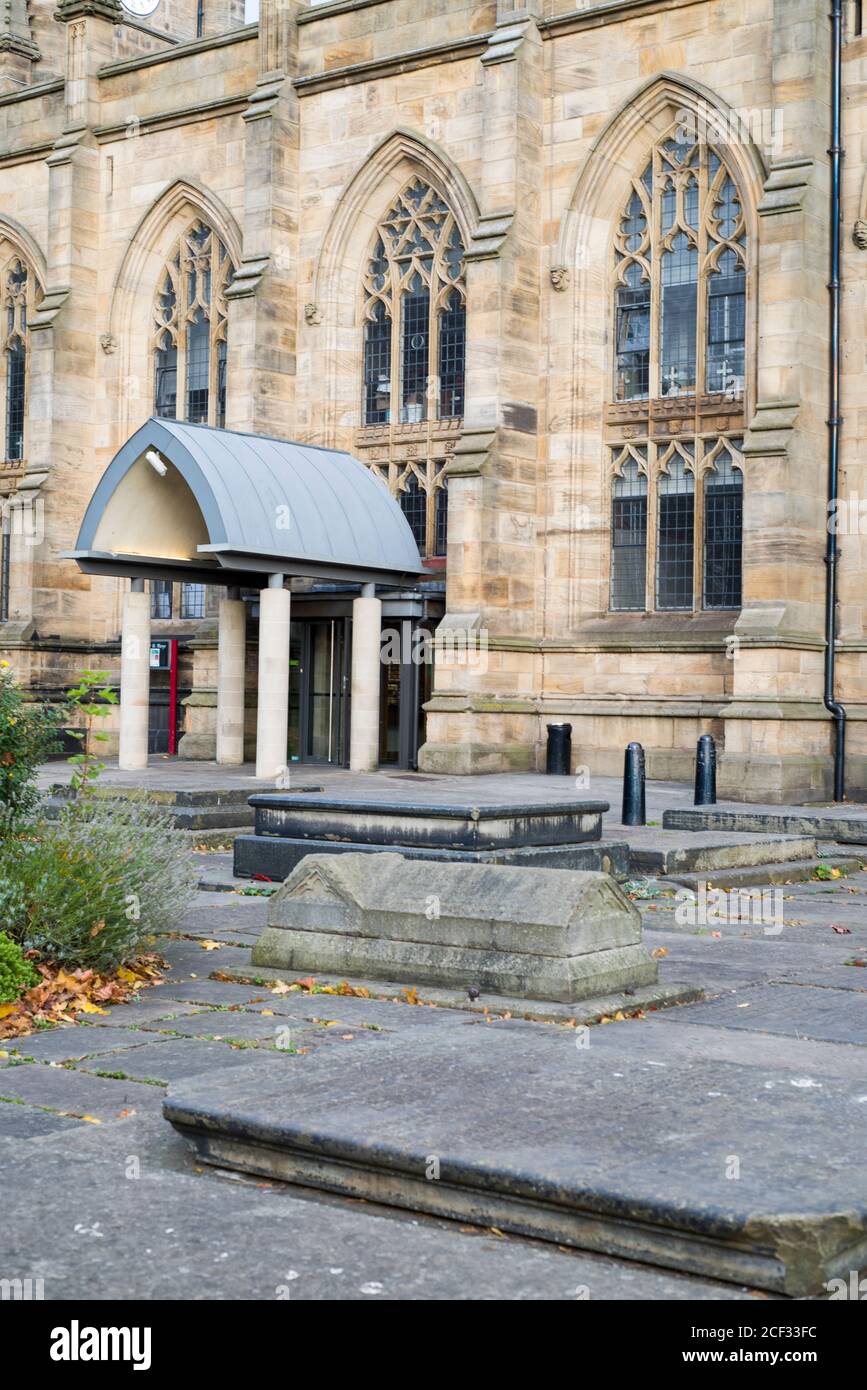 Sheffield, Regno Unito – 14 ottobre 2017 - Chiesa di St Mary e terreni presso St Mary's Gate & Bramall Lane Foto Stock