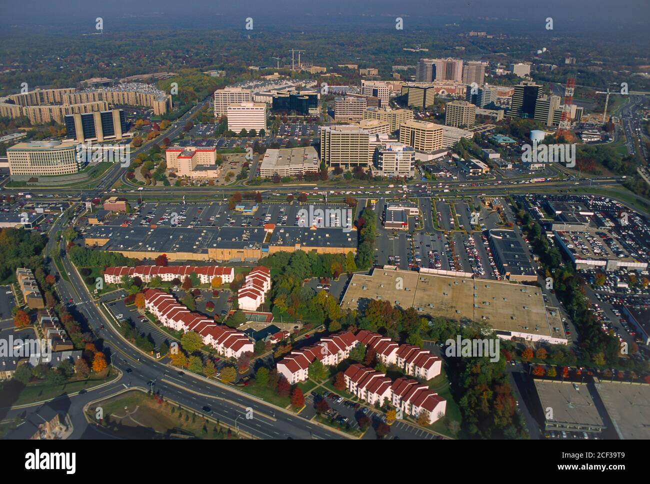 TYSONS CORNER, VIRGINIA, USA - Vista aerea di Tysons Corner. Foto Stock