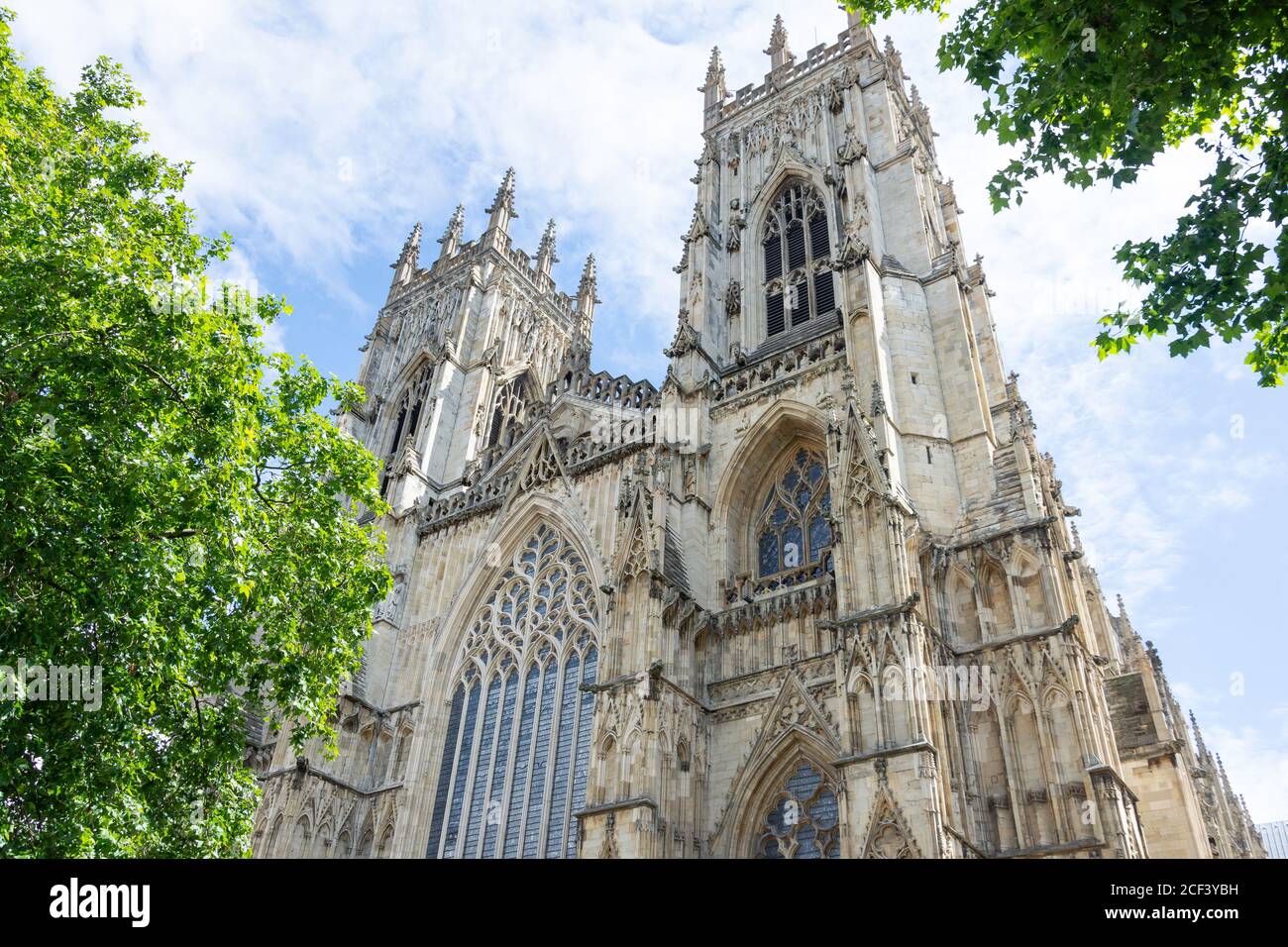 West Towers, York Minster, Precentor's Court, York, North Yorkshire, Inghilterra, Regno Unito Foto Stock