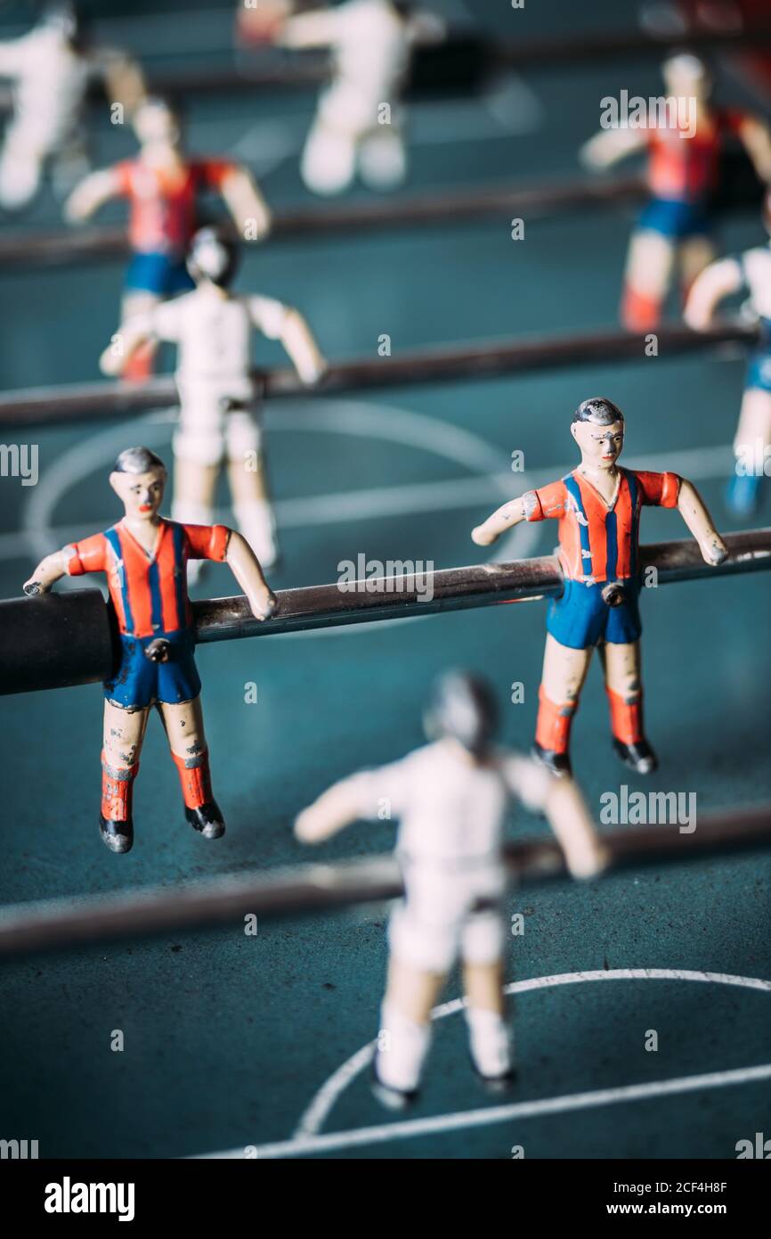 Gioco di calcio da tavolo con i giocatori Foto Stock
