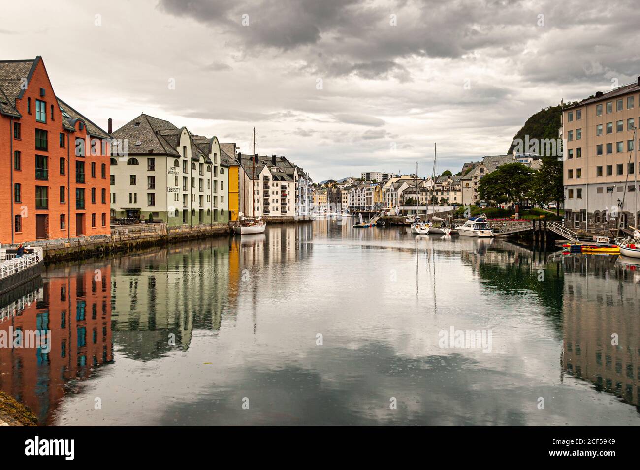 La città di Ålesund, Norvegia Foto Stock