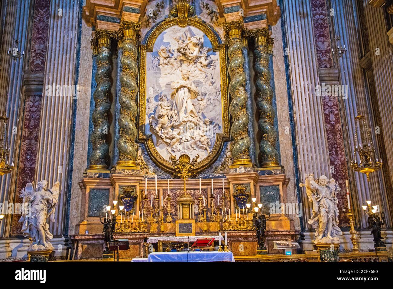 Altare di San Luogo Gonzaga in Chiesa di Sant Ignazio Di Loyola a Roma Italia Foto Stock