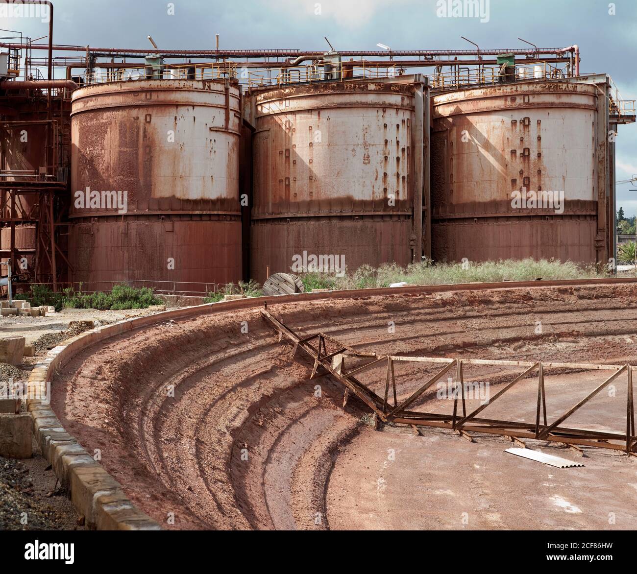 Paesaggio di vecchie strutture minerarie a Riotinto Huelva Spagna Foto Stock