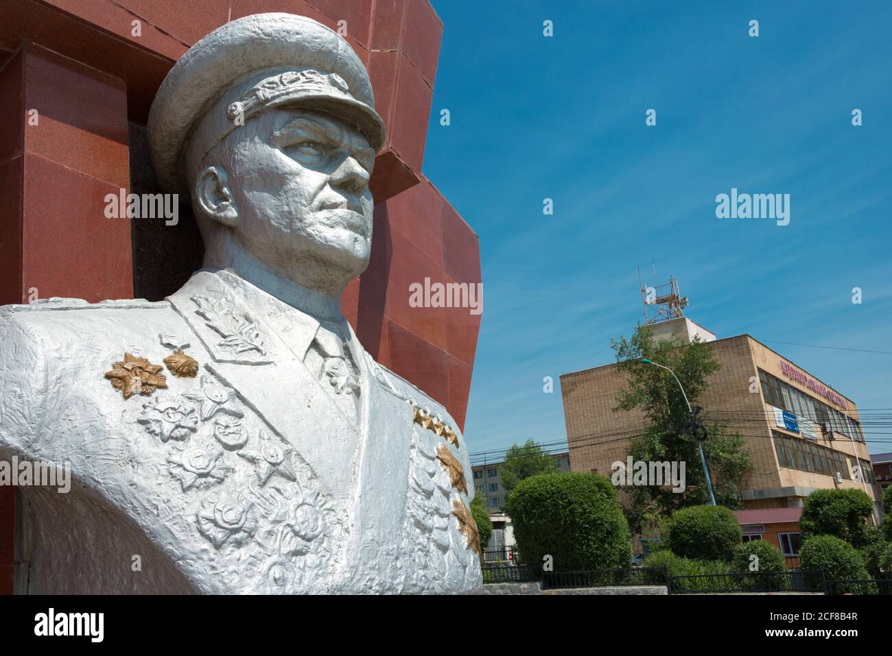 Statua di Jukov al Museo della Casa di Marshall Jukov a Ulaanbaatar, Mongolia. Georgy Zhukov (1974 – 1896) è stato un maresciallo dell'esercito rosso sovietico. Foto Stock