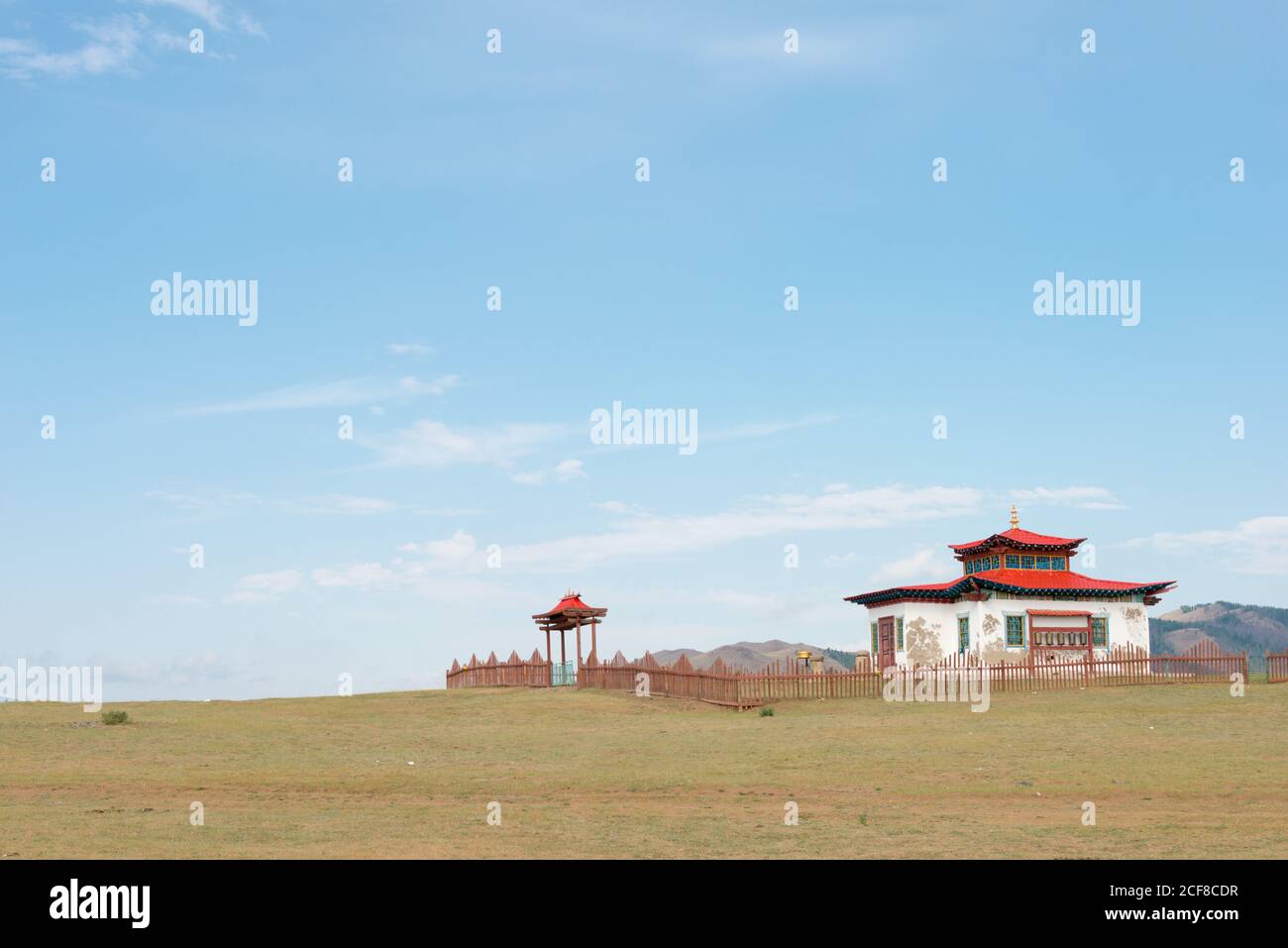 KHARKORIN, MONGOLIA - Tempio di Lubang Gyalpo a Kharkhorin (Karakorum), Mongolia. Karakorum fu la capitale dell'Impero Mongolo tra il 1235 e il 1260. Foto Stock