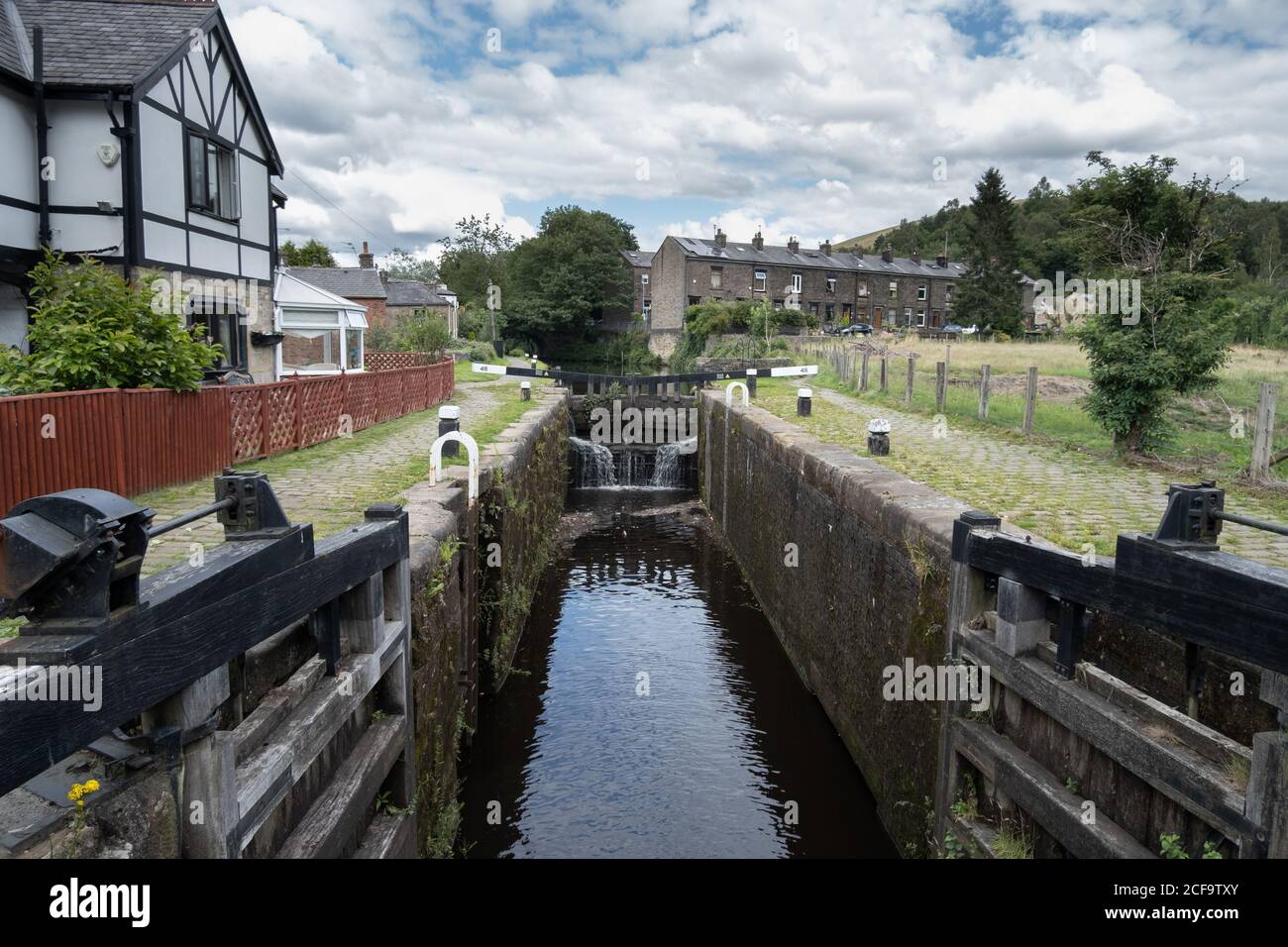 Il canale Rochdale a Drum vicino a Littelborough Foto Stock