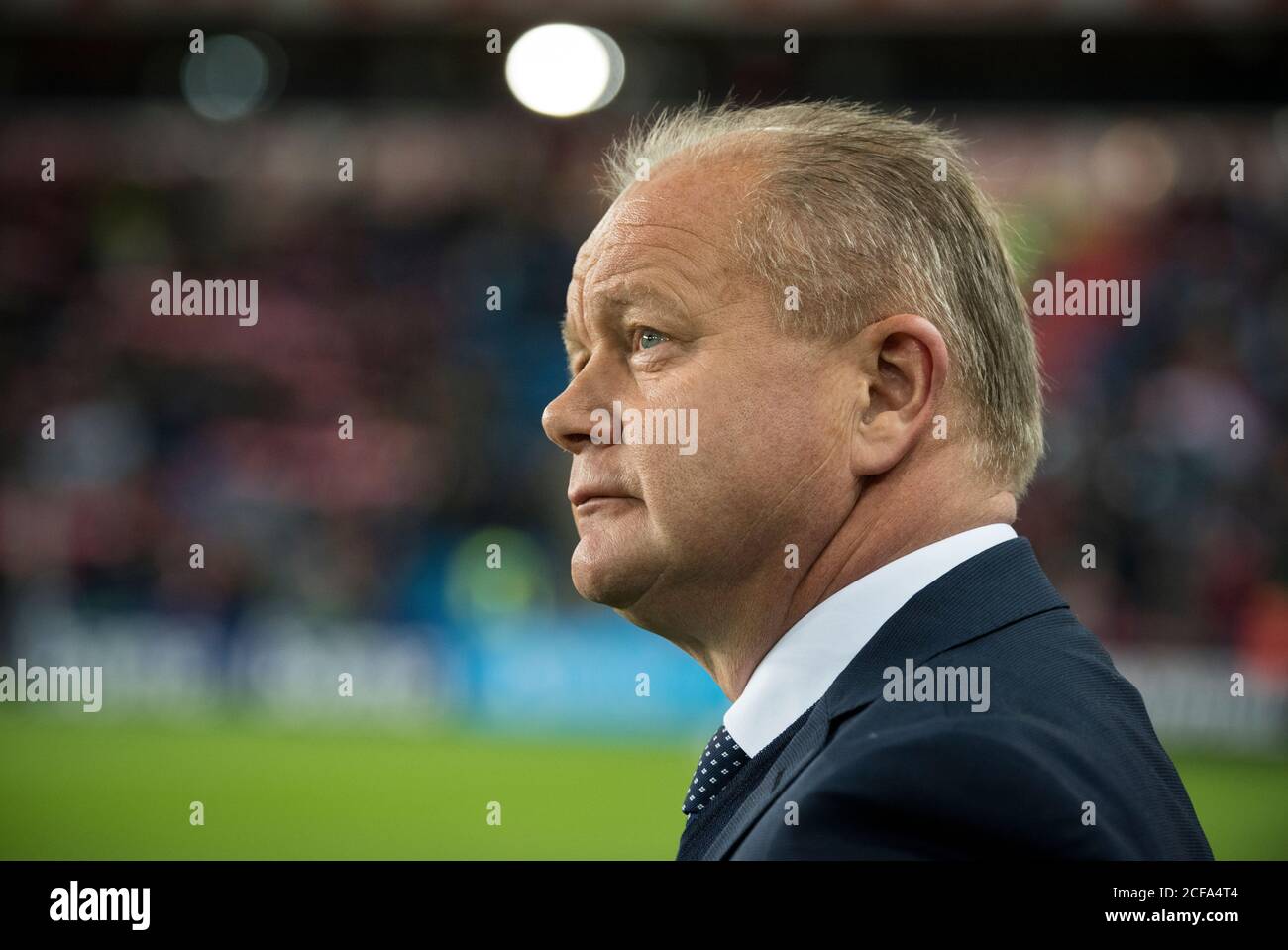 Il team manager norvegese per-Mathias Høgmo visto a margine durante la partita di play-off UEFA Euro 2016 tra Norvegia e Ungheria a Ullevaal a Oslo (Gonzales Photo/Jan-Erik Eriksen). Foto Stock