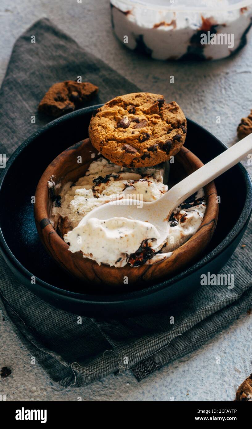 Gelato con biscotti di farinata d'avena Foto Stock
