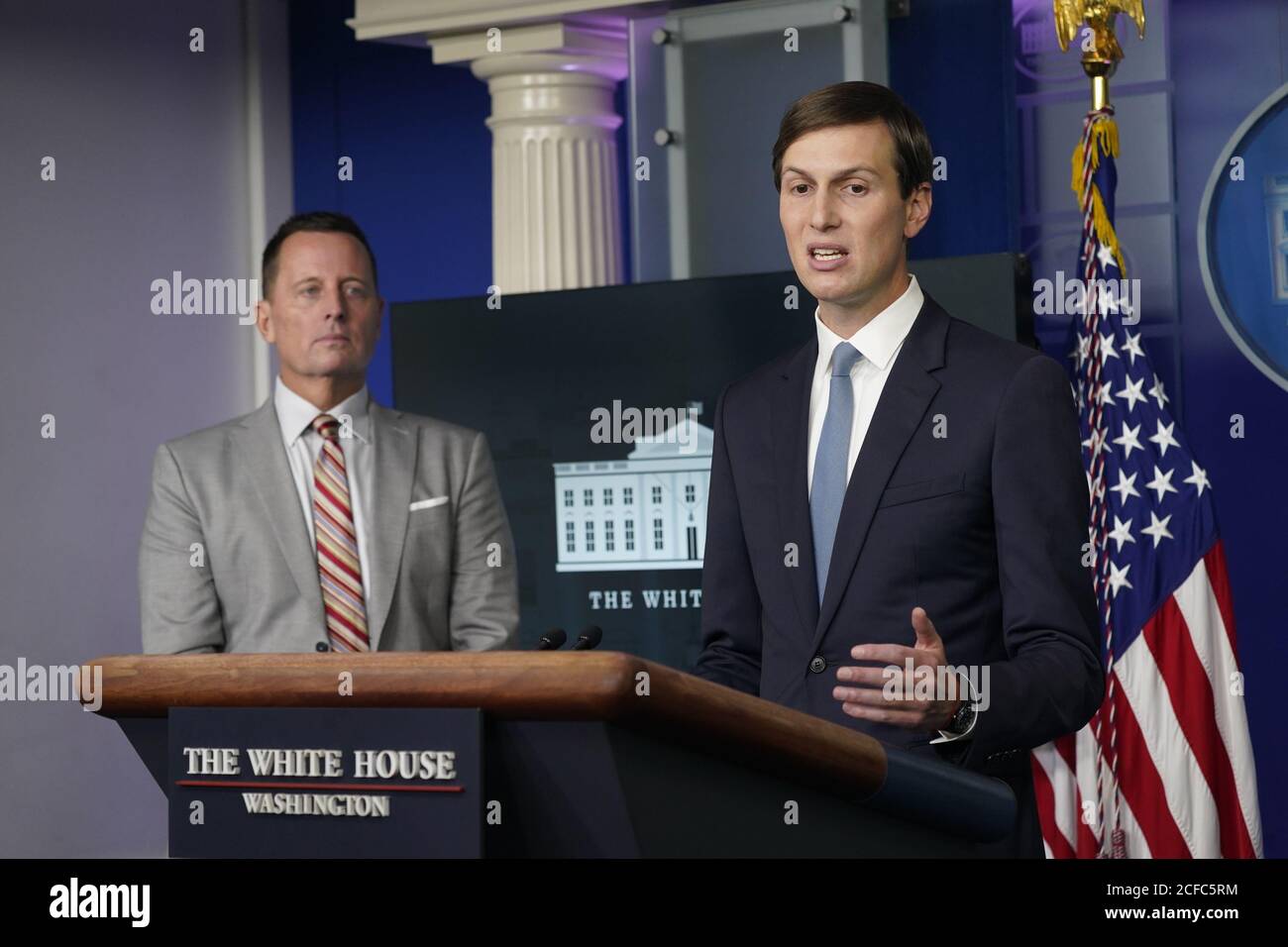 Washington, Stati Uniti. 04 settembre 2020. Il consigliere Jared Kushner fa un commento nella stanza di Briefing di stampa di Brady della Casa Bianca venerdì 4 settembre 2020. Kushner, consulente per la sicurezza nazionale Robert o'Brien, consigliere del presidente della Serbia-Kosovo Richard Grenell, e il segretario alla stampa Kayleigh McEnany hanno tutti partecipato a un briefing informativo su Serbia e Kosovo, oltre a commentare le presunte osservazioni derogatorie del presidente Donald Trump sui veterani della prima guerra mondiale. Foto di Chris Kleponis/UPI Credit: UPI/Alamy Live News Foto Stock