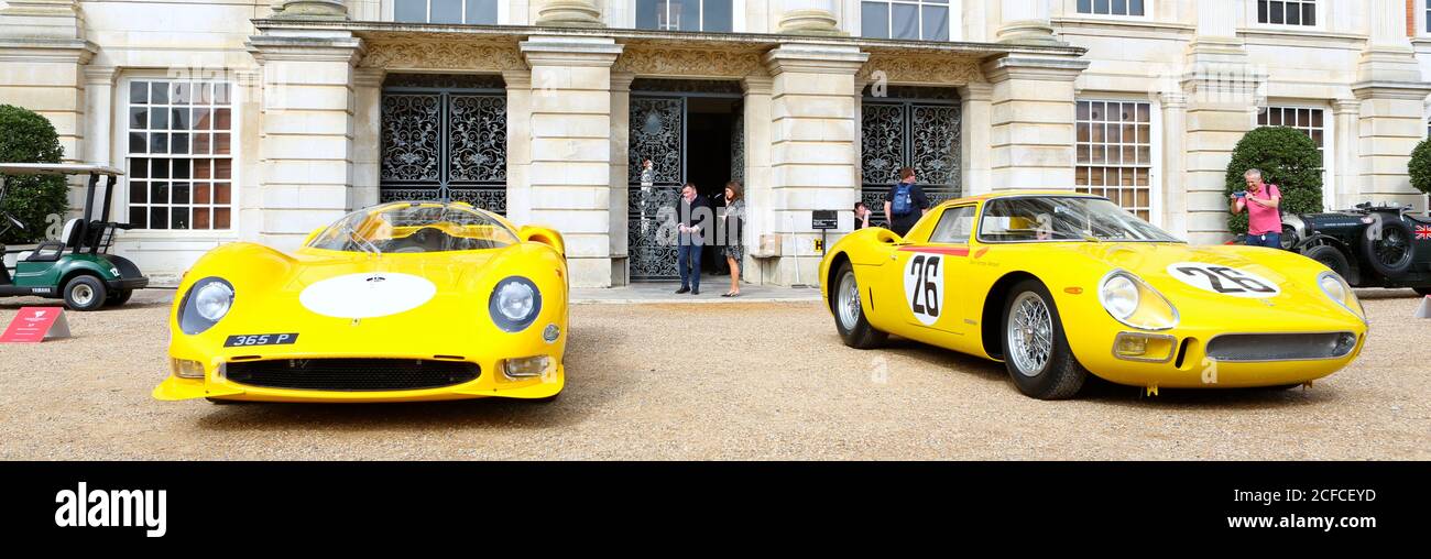 Il Concours of Elegance riunirà ancora una volta una selezione di 60 delle vetture più rari provenienti da tutto il mondo – molte delle quali non saranno mai state viste prima nel Regno Unito. Molte delle vetture Concours parteciperanno anche a un tour di 2 giorni in auto nei giorni che portano all'evento principale di Concours. In modo unico, il vincitore del Concours of Elegance non è selezionato da una giuria, ma dai proprietari delle vetture stesse. A ciascun partecipante viene chiesto di votare sugli altri modelli in mostra per decidere quale vettura è considerata la ‘migliore dello spettacolo’. Foto Stock