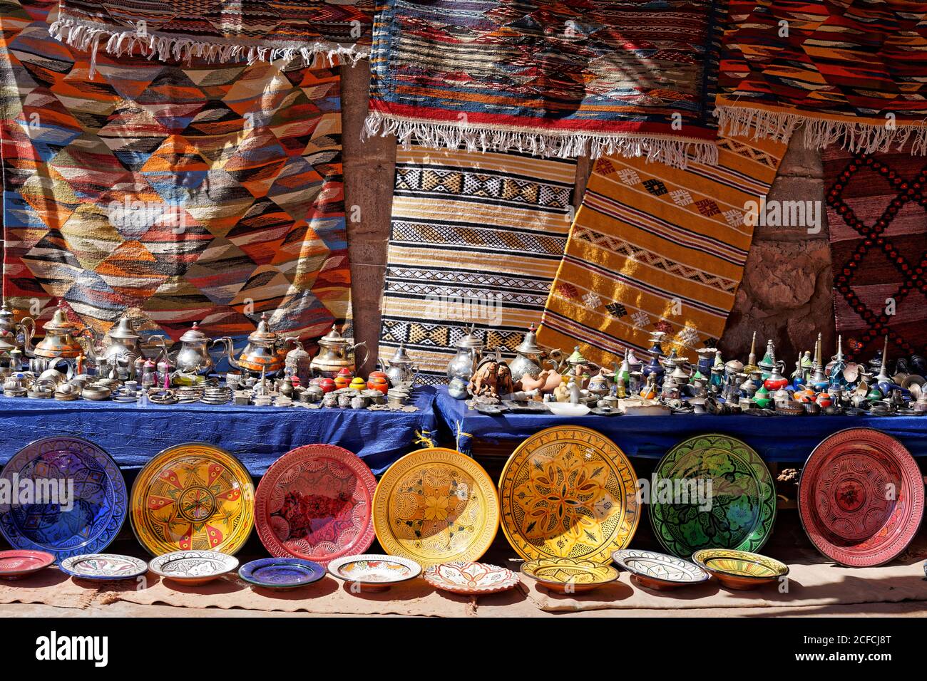 AIT Benhaddou, artigianato, creativo, Marocco, ceramica, tappeti, tradizionale, cultura, colore, commercio Foto Stock