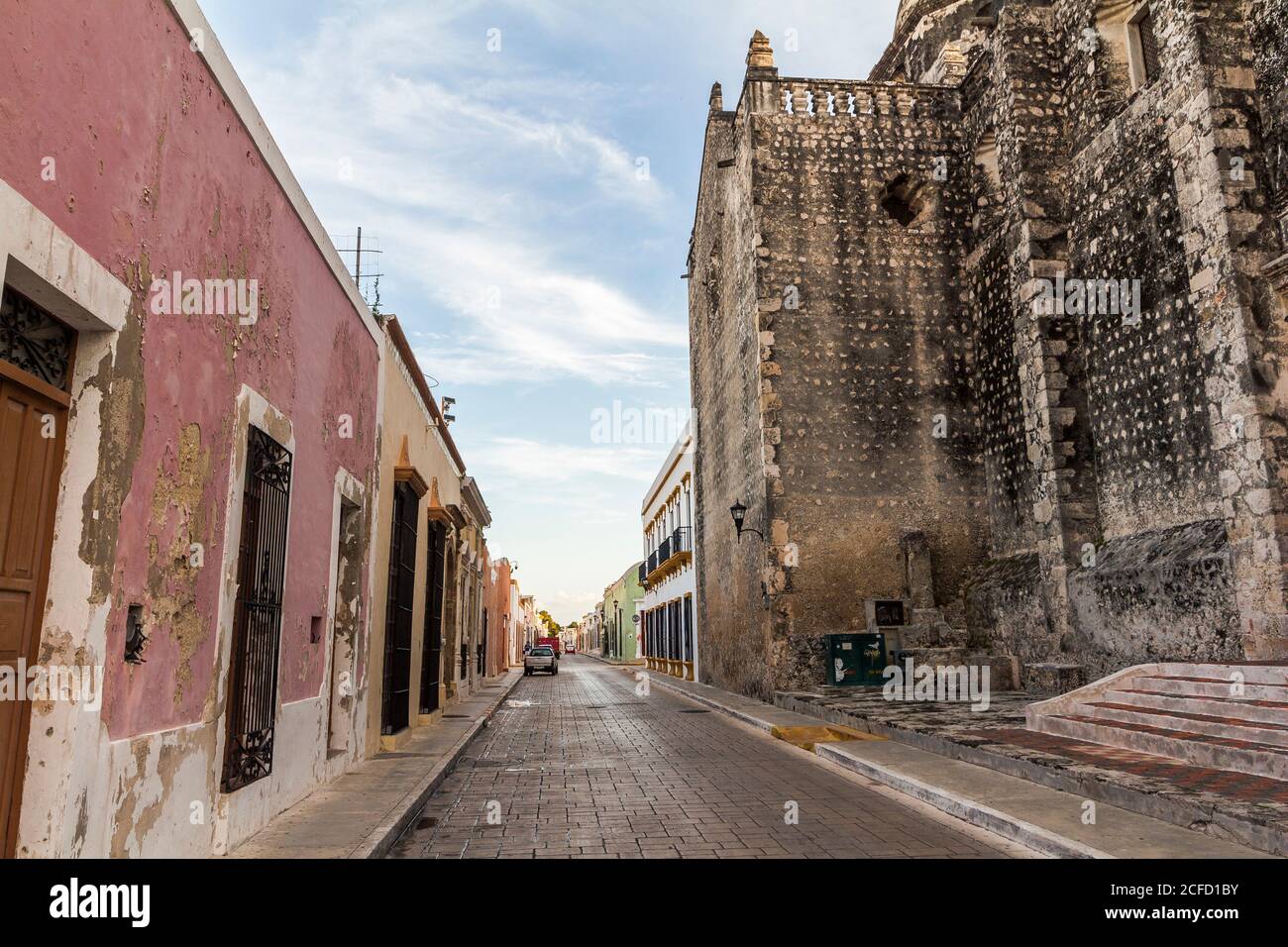 Ex-Templo - antica struttura nelle strade di Campeche, Penisola dello Yucatan, Messico Foto Stock