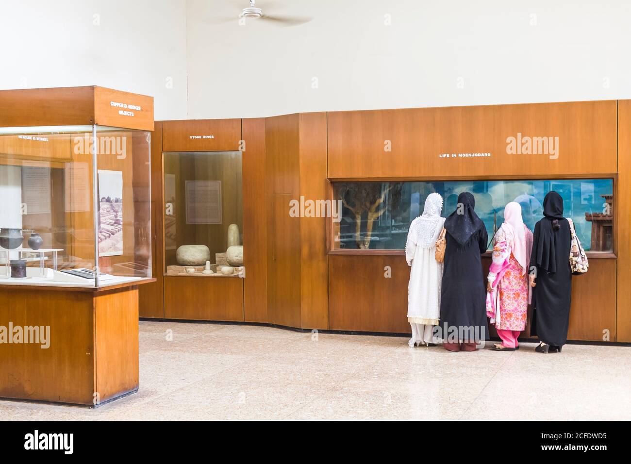 Galleria principale della civiltà della valle dell'Indo, Museo Nazionale del Pakistan, Karachi, Sindh, Pakistan, Asia del Sud, Asia Foto Stock