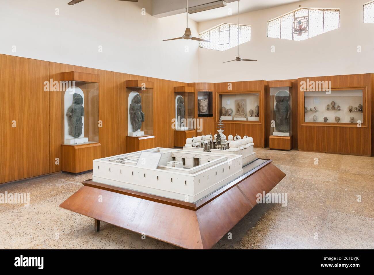 Galleria di Gandhara, antiche collezioni buddiste, Museo Nazionale del Pakistan, Karachi, Sindh, Pakistan, Asia meridionale, Asia Foto Stock