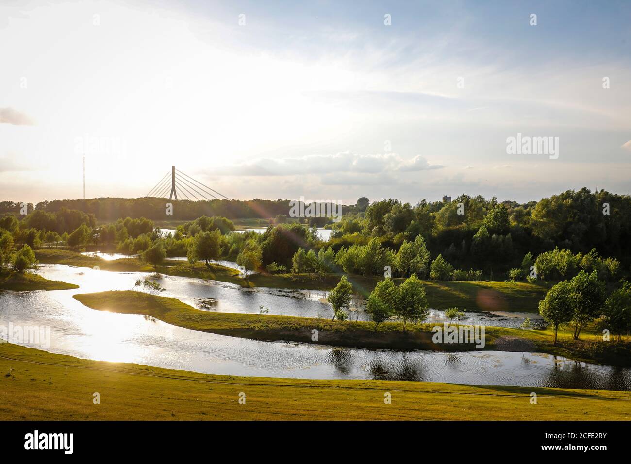 Wesel, basso Reno, Renania Settentrionale-Vestfalia, Germania - Lippe, area di pianura alluvionale rinaturata sopra l'estuario del Lippe nel Reno, dietro il basso Reno Foto Stock