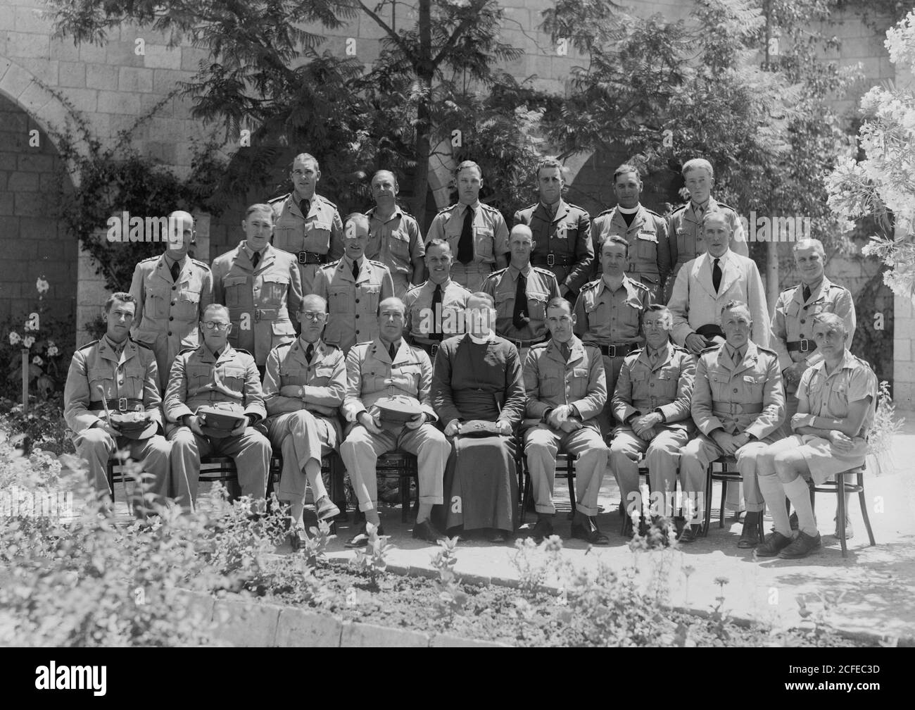 Cappellani militari con il vescovo. Dr. F. Graham Brown in conferenza ca. 1940 Foto Stock