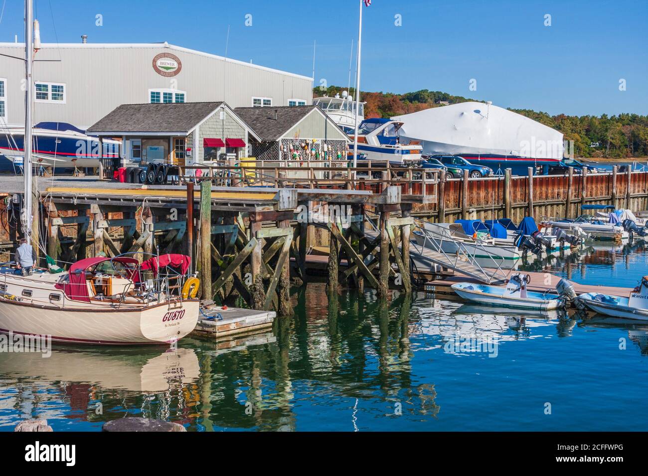 Barche da pesca e altre imbarcazioni in South Freeport porto cittadino, South Freeport, Maine. Foto Stock
