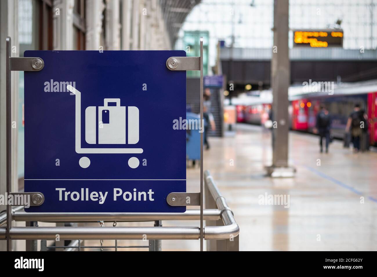 Selezionare Focus, segno del punto del trolley alla stazione di Londra Paddington Foto Stock