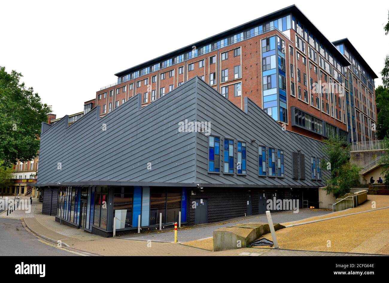 O2 Academy, sede di concerti musicali e Unite House Student Housing Frogmore St, centro di Bristol, Regno Unito Foto Stock
