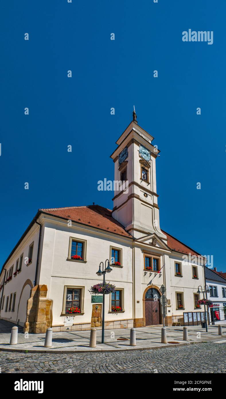 Municipio a Masarykovo namesti, piazza centrale della città di Uherský Brod, Regione Zlin, Slovacko (Slovacchia Morava), Repubblica Ceca Foto Stock