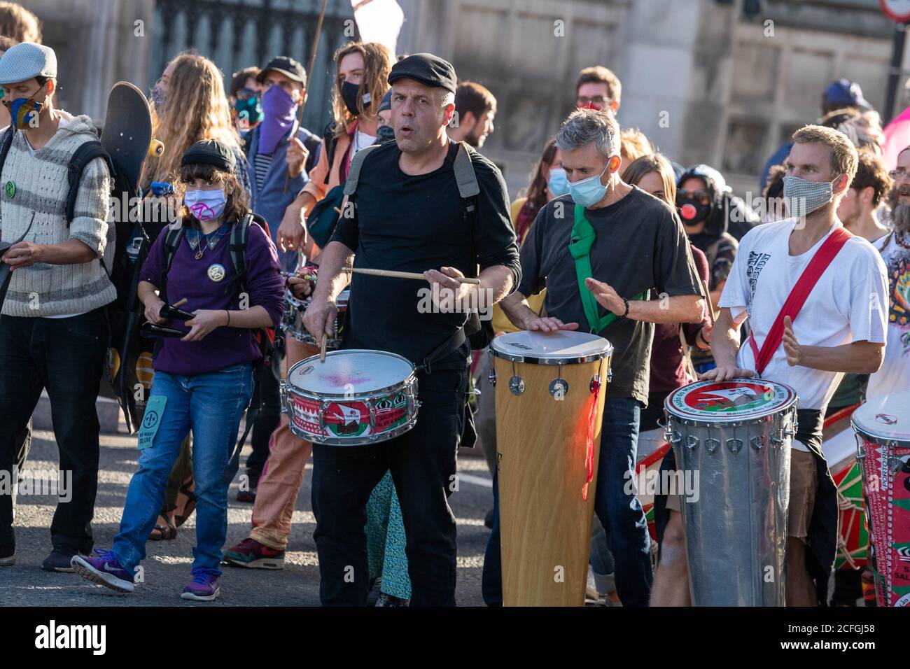 Londra, Regno Unito. 5 Settembre 2020. Un'estinzione ribellione (XR) 'Marca per Amazzonia' da Piazza del Parlamento alla brasiliana Embassy Credit: Ian Davidson/Alamy Live News Foto Stock