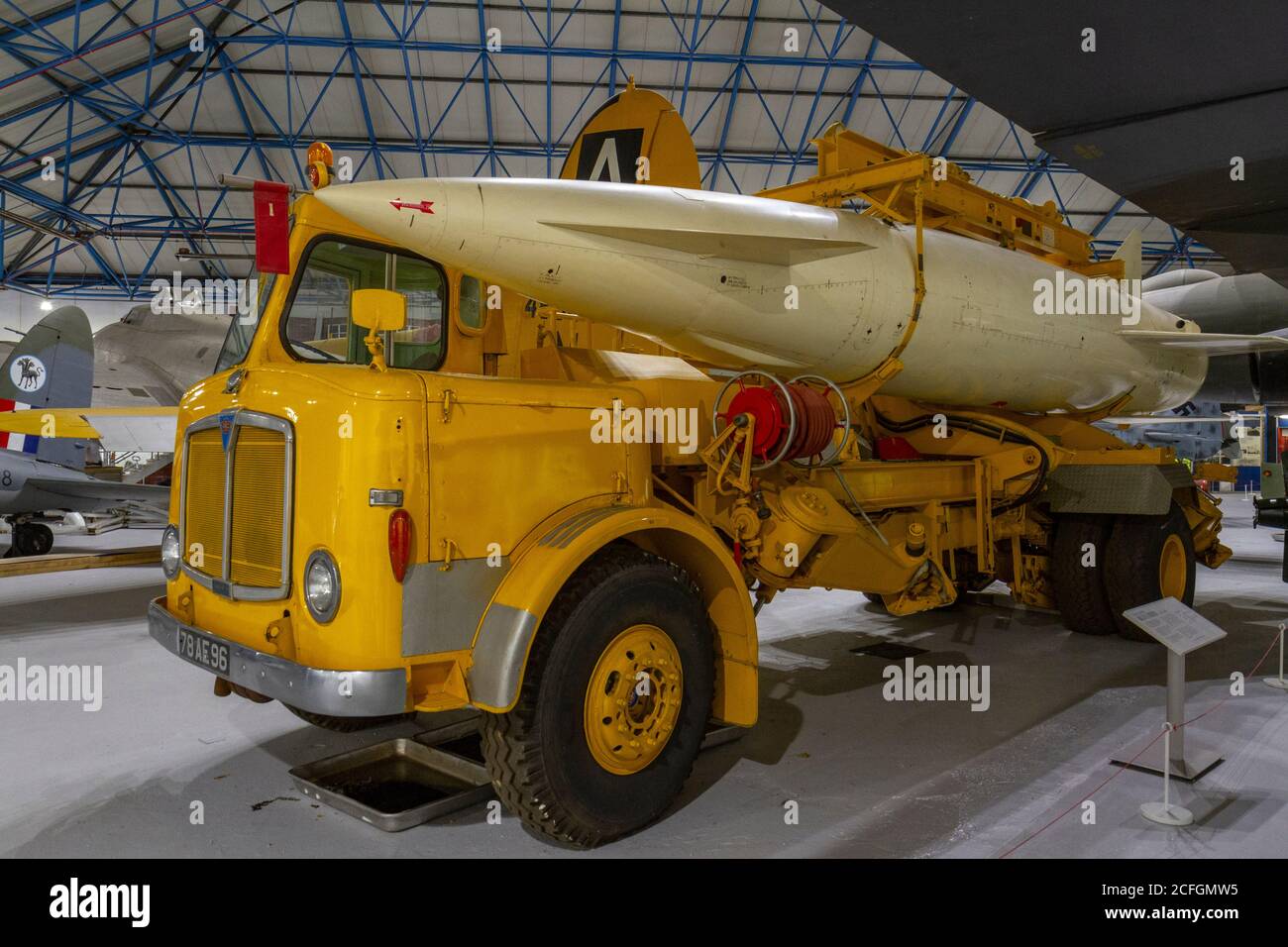 Un missile Hawker Siddeley Blue Steel (1963-70) in mostra al RAF Museum, Londra, Regno Unito. Foto Stock