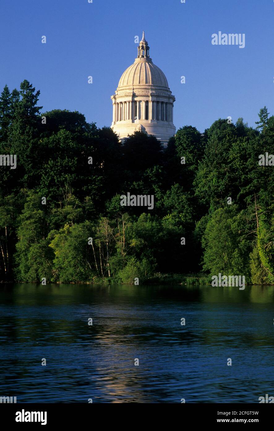 Washington state Capitol con Capitol Lake, Olympia, Washington Foto Stock