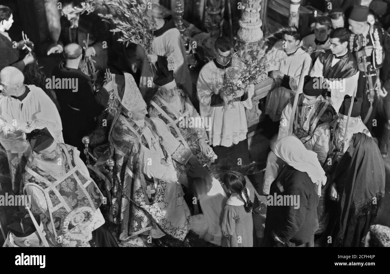 Storia del Medio Oriente - Calendario delle cerimonie religiose a Jer. [ad es Gerusalemme] periodo pasquale 1941. Palmi di benedizione Domenica delle Palme Foto Stock