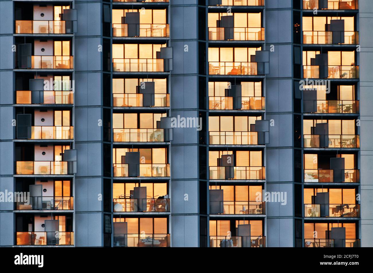 Riflessioni serali sul fronte di un edificio di Melbourne. Foto Stock