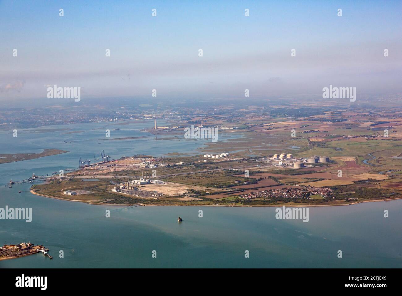 Vista aerea dell'Isola del grano a Kent, Regno Unito Foto Stock