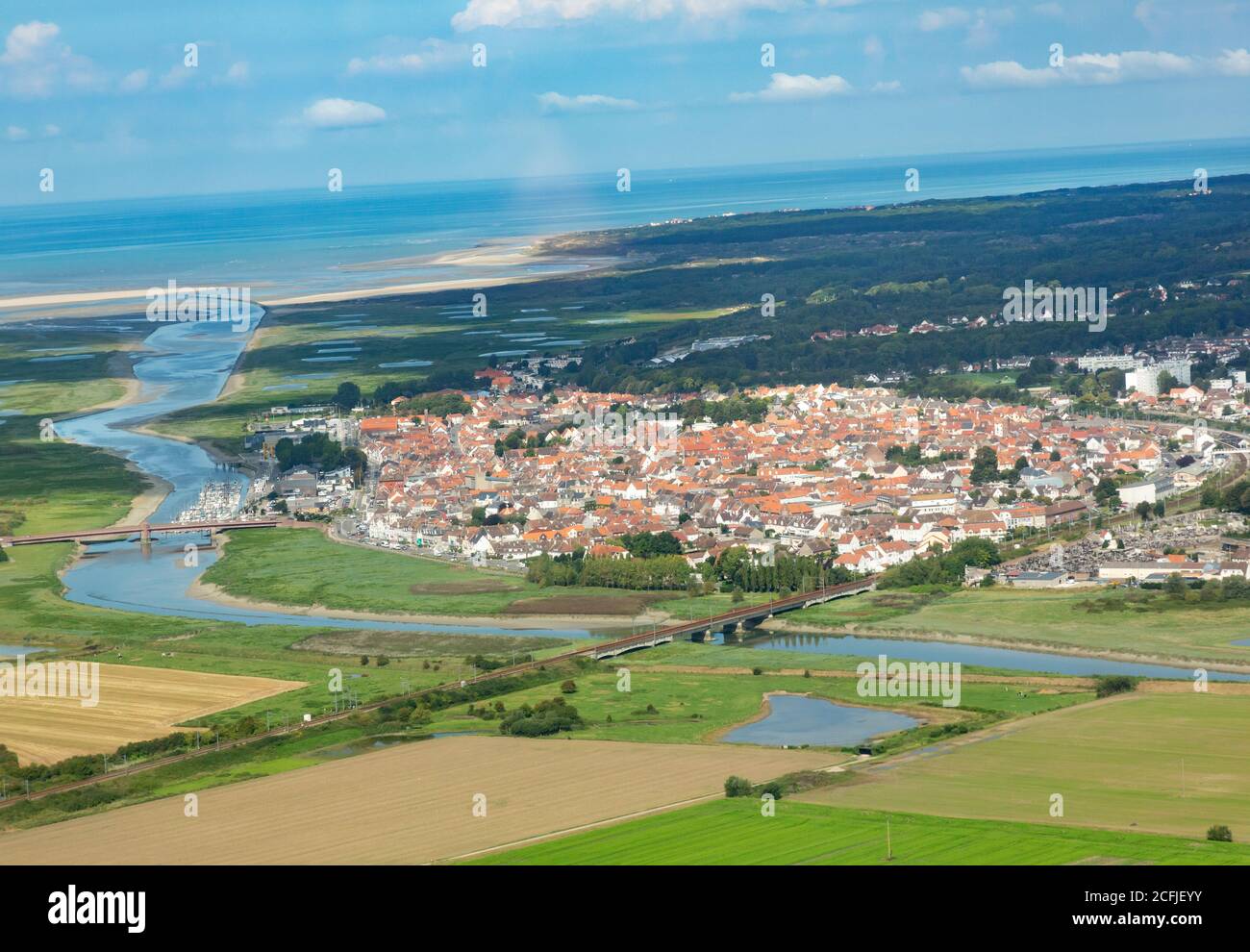Veduta aerea di Étaples-sur-Mer in Francia Foto Stock