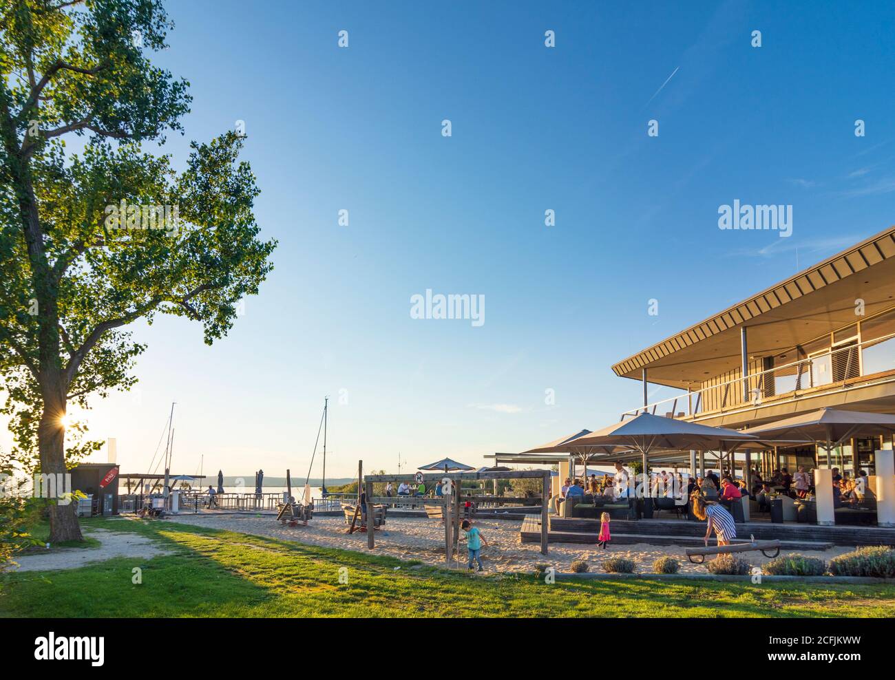 Weiden am See: Ristorante 'Das Fritz' a Neusiedler See (Lago Neusiedl) a Neusiedler See (Lago Neusiedl), Burgenland, Austria Foto Stock