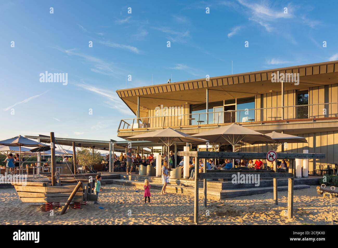Weiden am See: Ristorante 'Das Fritz' a Neusiedler See (Lago Neusiedl) a Neusiedler See (Lago Neusiedl), Burgenland, Austria Foto Stock