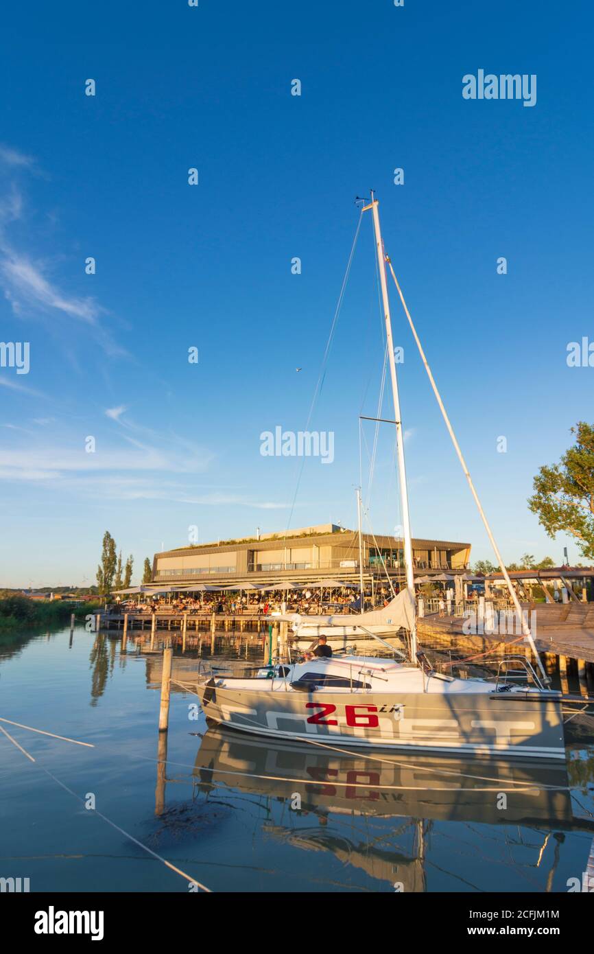 Weiden am See: Ristorante 'Das Fritz' a Neusiedler See (Lago Neusiedl) a Neusiedler See (Lago Neusiedl), Burgenland, Austria Foto Stock