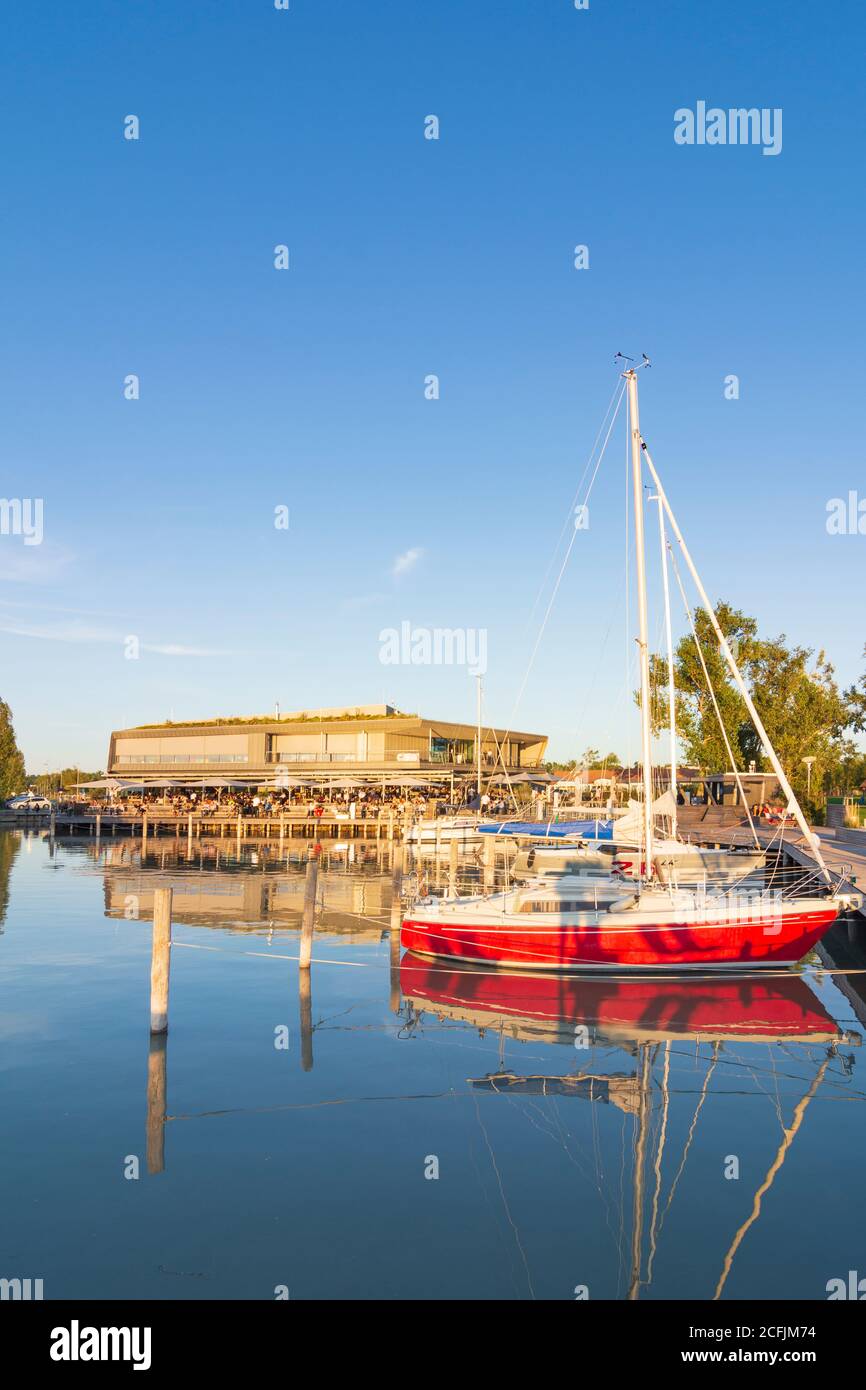 Weiden am See: Ristorante 'Das Fritz' a Neusiedler See (Lago Neusiedl) a Neusiedler See (Lago Neusiedl), Burgenland, Austria Foto Stock