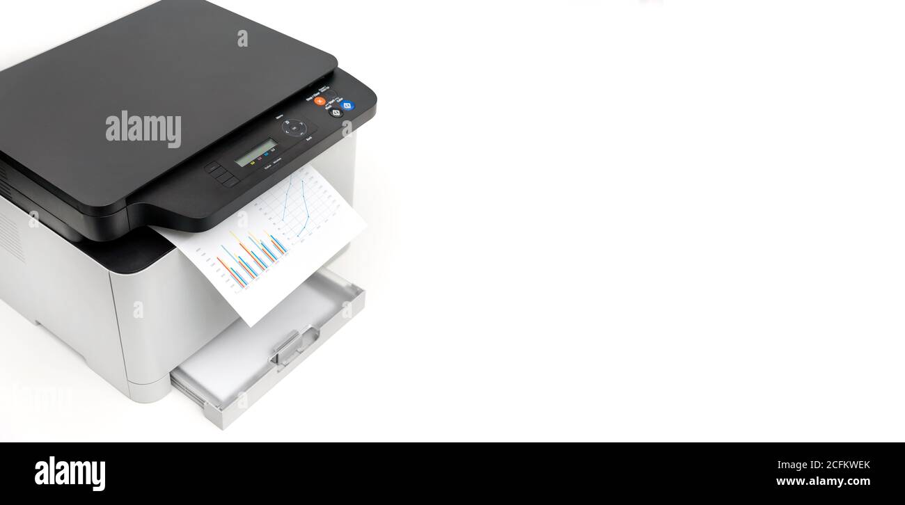 Dispositivo multifunzione, copiatrice, scanner e stampante in ufficio. Stampante laser professionale wide image con copia spazio. Foto Stock