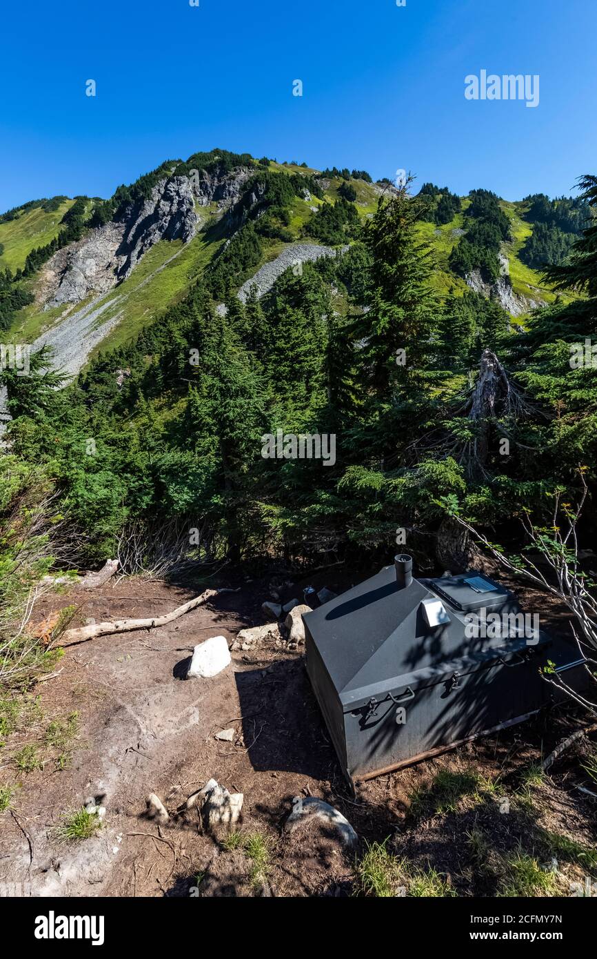 servizi igienici in concime organico a Cascade Pass, North Cascades National Park, Washington state, USA Foto Stock