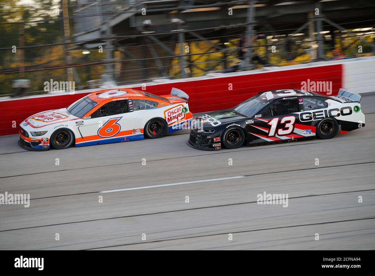 Darlington, Carolina del Sud, Stati Uniti. 6 Settembre 2020. Ty Dillon (13) corre per il Cook out Southern 500 al circuito Darlington di Darlington, Carolina del Sud. Credit: Stephen A. Arce/ASP/ZUMA Wire/Alamy Live News Foto Stock