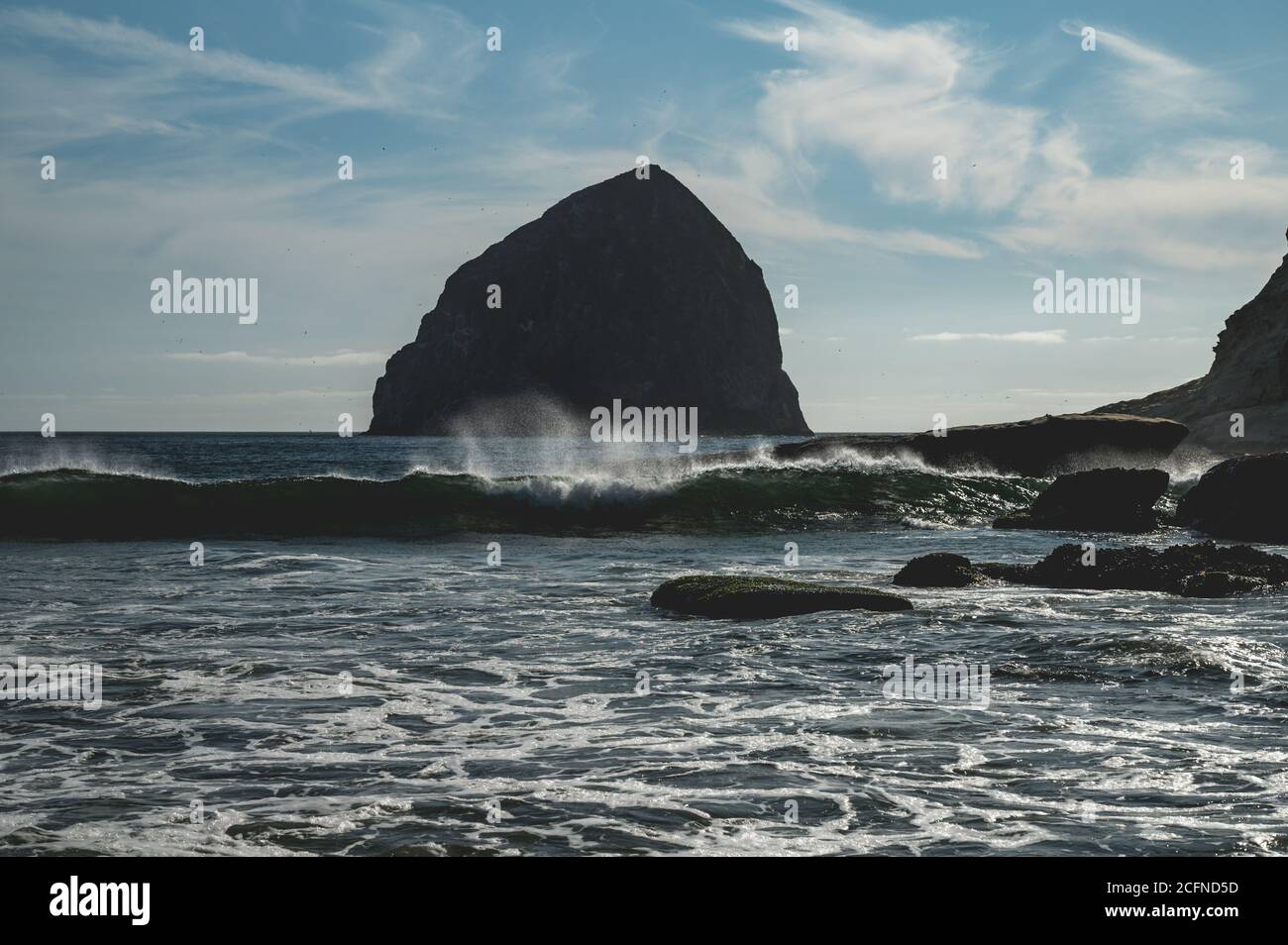 Haystack Rock a Pacific City, Oregon Foto Stock