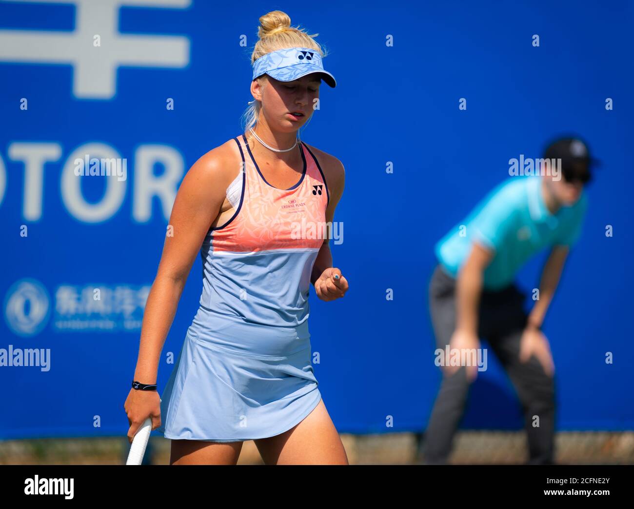Clara Tauson di Danimarca in azione durante le qualifiche al 2019 Dongfeng  Motor Wuhan Open Premier 5 torneo di tennis Foto stock - Alamy