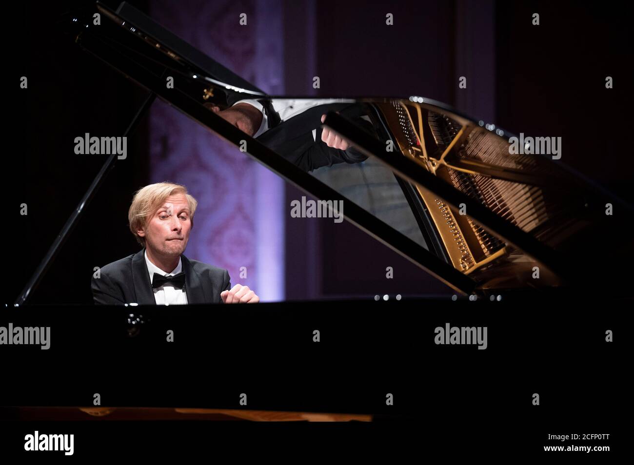 Praga, Repubblica Ceca. 06 settembre 2020. Il pianista ceco Ivo Kahanek si esibisce durante il suo recital all'interno del Dvorak Prague International Music Festival, il 6 settembre 2020, a Praga, Repubblica Ceca. Credit: Katerina Sulova/CTK Photo/Alamy Live News Foto Stock