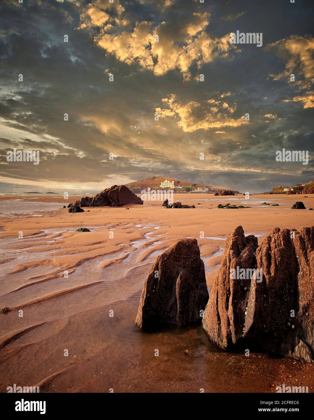 GB - DEVON: Bigbury Beach e Burgh Island Foto Stock