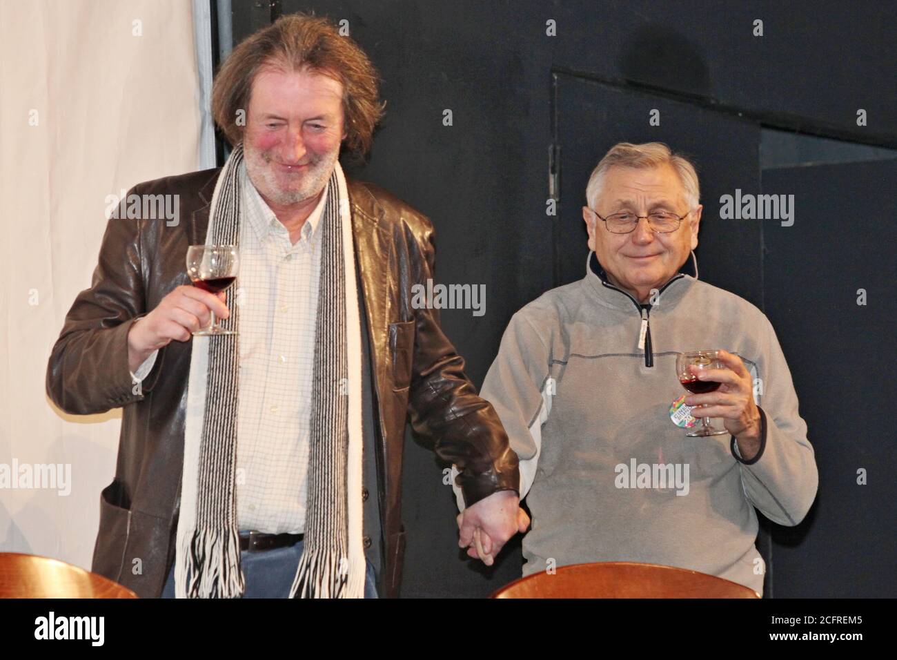 ***6 marzo 2013 FILE FOTO dell'attore Boleslav Polivka, a sinistra, e del regista Jiri Menzel.*** il regista ceco vincitore dell'Oscar Jiri Menzel morì su Saturd Foto Stock