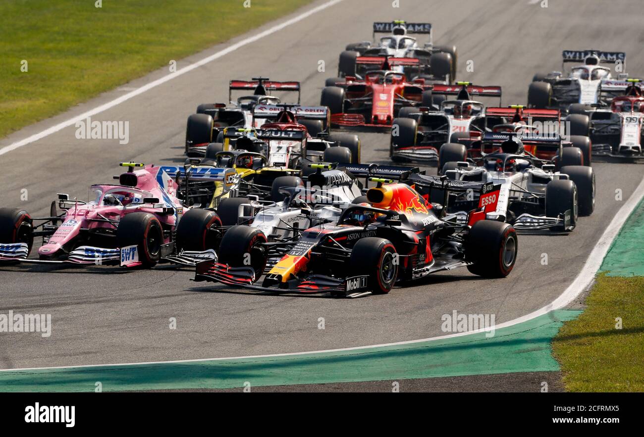 Inizio gara: Contatto tra GASLY Pierre (fra), Scuderia AlphaTauri Honda AT01, E ALBON Alexander (tha), Aston Martin Red Bull Racing Honda R. Foto Stock