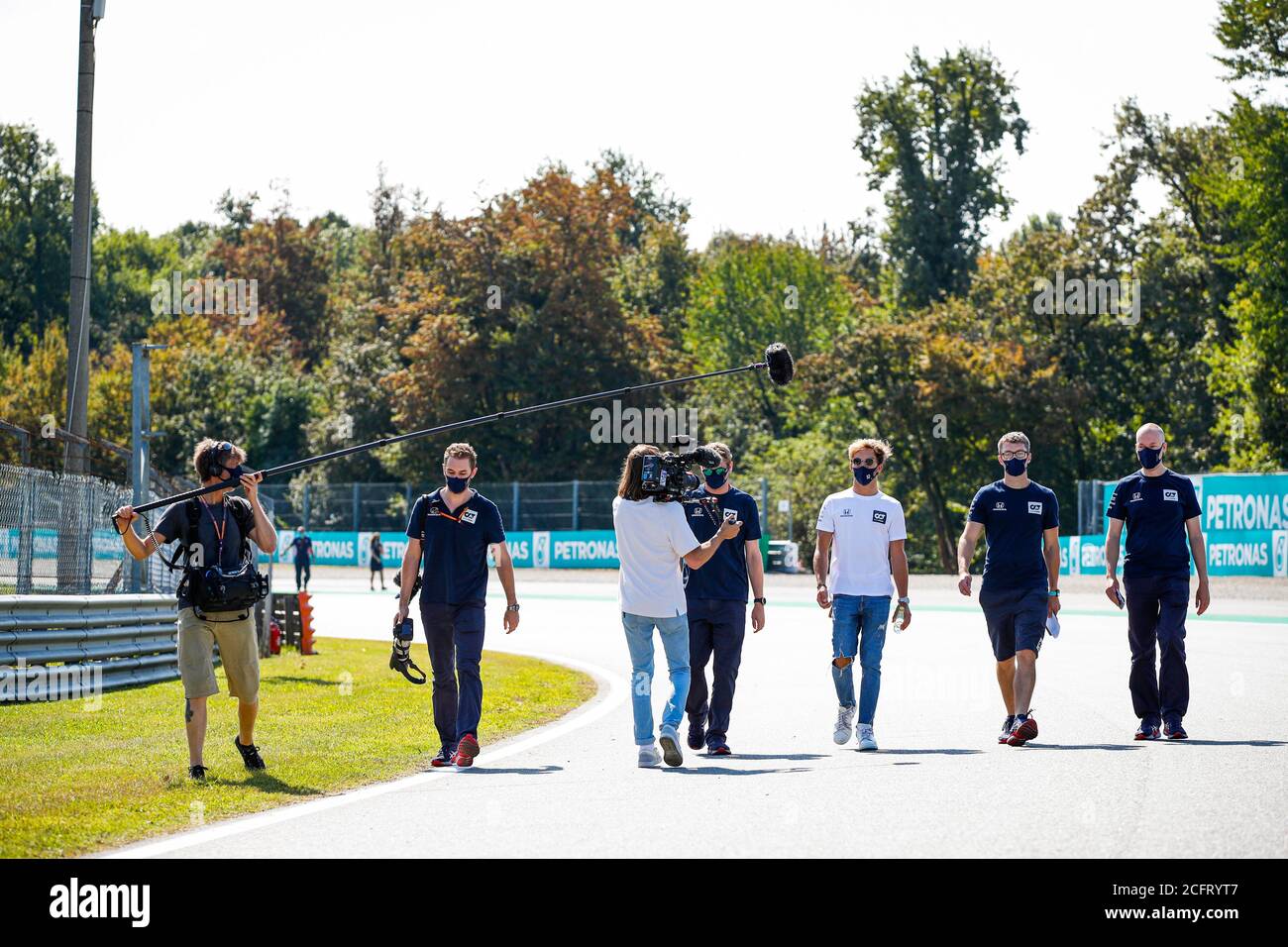 Netflix filmando GASLY Pierre (fra), Scuderia AlphaTauri Honda AT01, ritratto durante la Formula 1 Gran Premio Heineken D'italia 2020, 2020 Gra Italiana Foto Stock